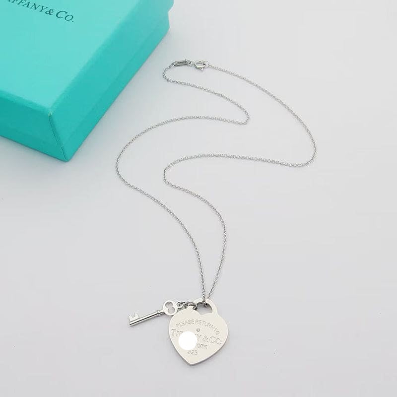 18K Return to Heart & Key Necklace