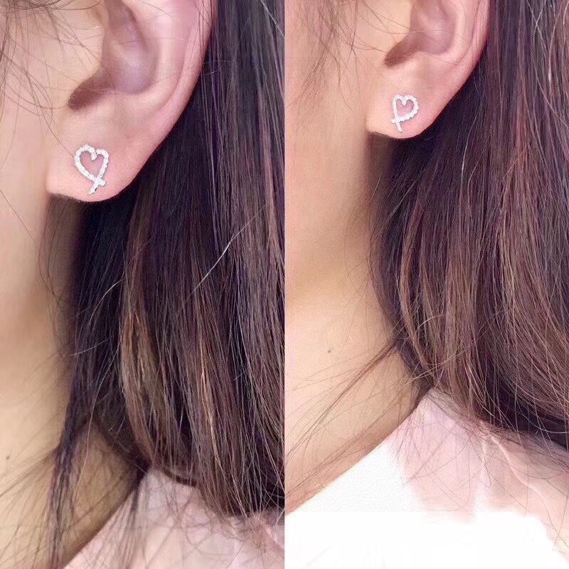 18K T Diamond Earrings